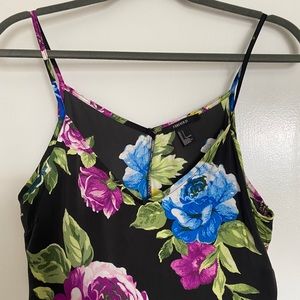 Spaghetti strap v neck maxi dress